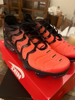Nike Air VaporMax Plus Sneakers