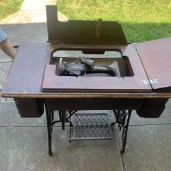 Antique Singer, Sewing Machine $50