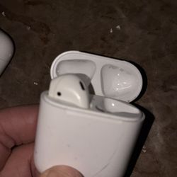Apple AirPods 2nd generation Missing Earbud