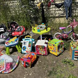Baby Ítems!! Good Condition!car seats, Walker, Diaper Bags? Stroller And More!