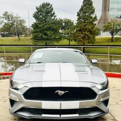2020 Ford Mustang 