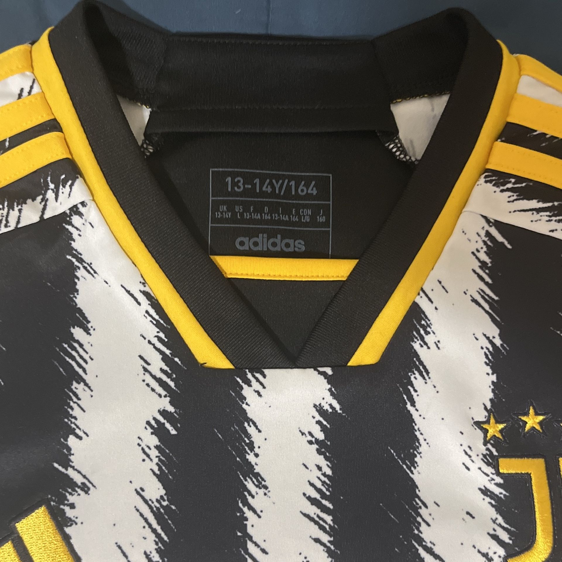 Juventus 23/24 Home Jersey Youth Large