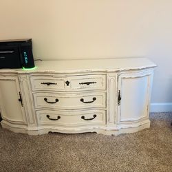 Beautiful Console/Buffet