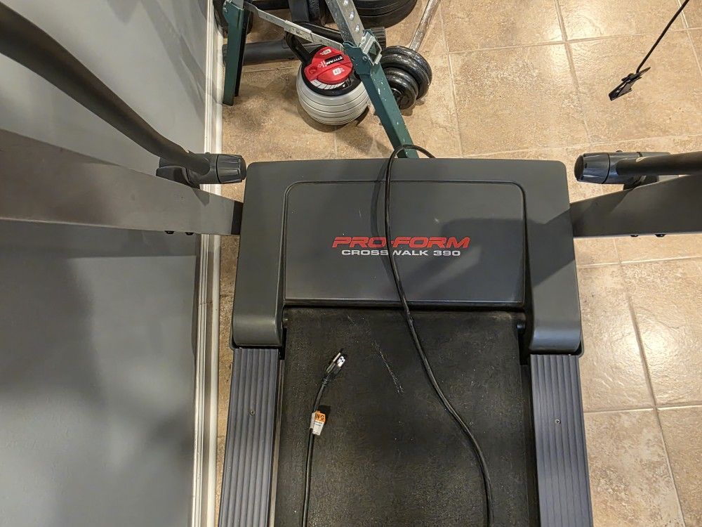 Pro Form crosswalk 390 Treadmill