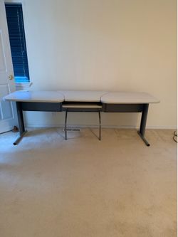 Computer desk