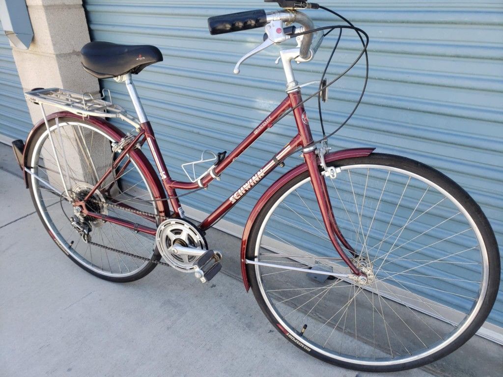 SCHWINN HYBRID BIKE 7 SPEEDS TIRE 700C SIZE L 
