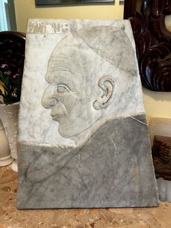 Pope sculpture on marble signed by artist make offer