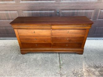 Solid Wood Chest of Drawers