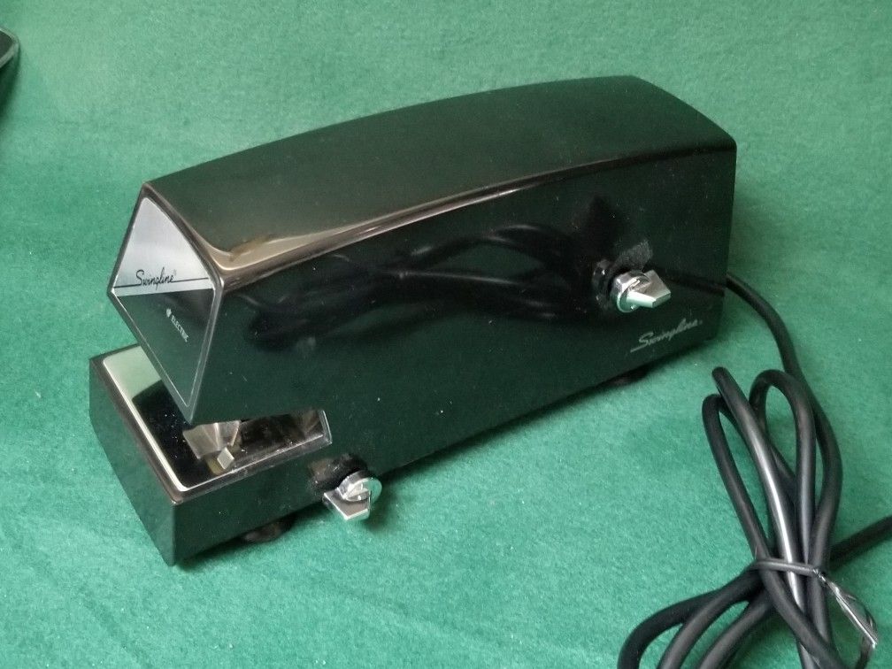 Swingline Electric Stapler