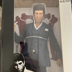 Scarface 18” Motion Figure