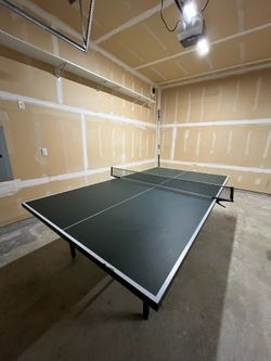 **Like NEW Ping Pong Table with Accessories