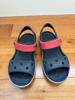 crocs toddler size 10 with Velcro