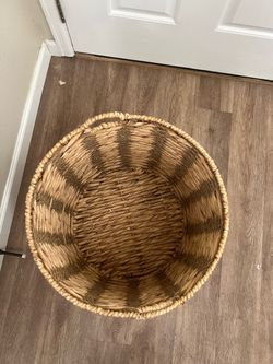 Large straw basket