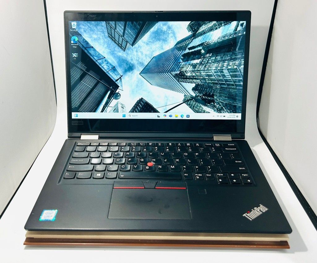 Lenovo Yoga X390 Convertible Touchscreen i5-8265u 16GB RAM 128GB