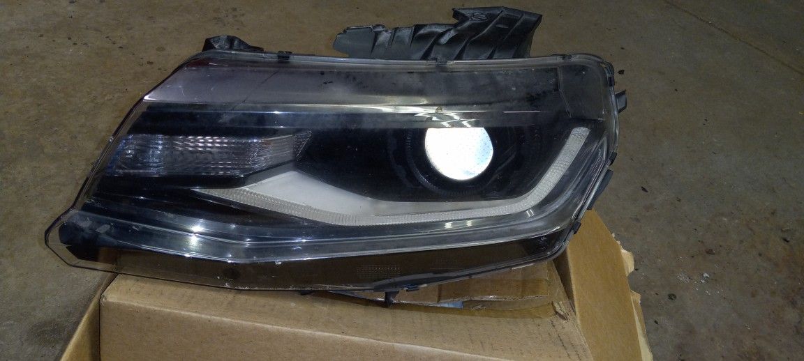 Jeep,bmw,Schevrolet Camaro Ss Head Lights Tires, Rims ,more Parts 2005-2020r