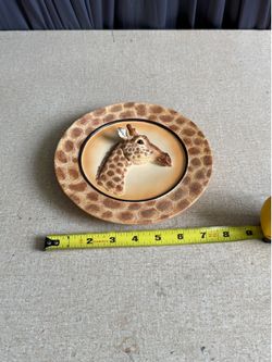 Giraffe decorative plate