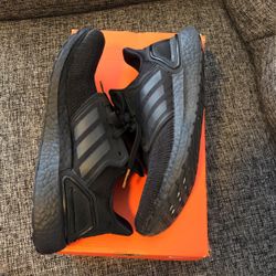 Adidas Ultra Boost 20