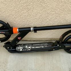 SCOOTER, CAROMA FOLDABLE KICK, NON-ELECTRIC, GREAT GIFT, (SALE)