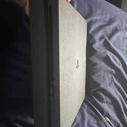 Ps4 slim edition