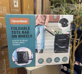 Foldable tote bag on wheels
