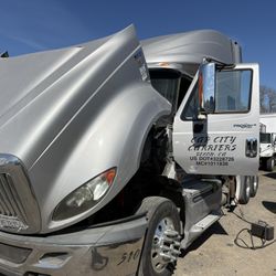 Prostar  2012 motor max ford  millas 589000