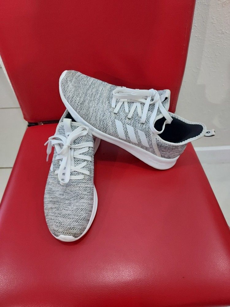 adida Shoes for woman Size 8 1/2
