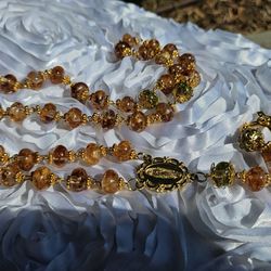 Special customized Rosary 📿  Rosarios personalisados con tus Rosas