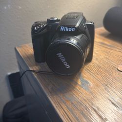 NIKON coolpix P100