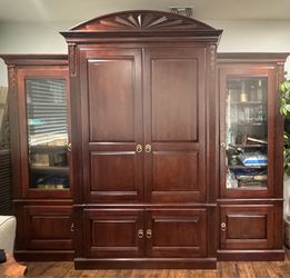 Ethan Allen Georgian Entertainment Unit / Armoir
