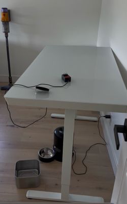 Glass Top Adjustable Standing Desk