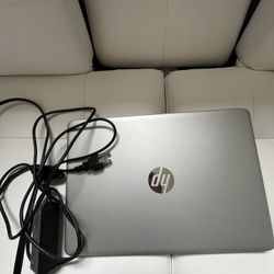 HP 14 Laptop 11th Gen I3 With CHARGER 