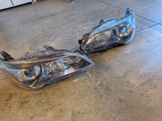 2017 Toyota Camry Headlights