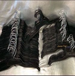 81 HANGERS SIZE SMALL 👕👚👗 $20