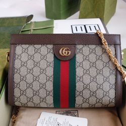  New Gucci shoulder bag