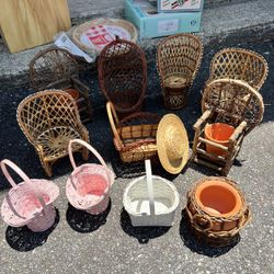 Wicker baskets/doll Chairs