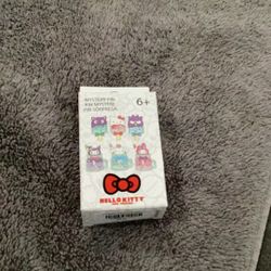 HELLO KITTY Hello Kitty And Friends Cow Costume Blind Box Enamel Pin Loungefly New Sealed