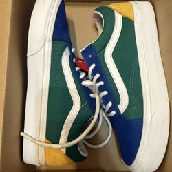 COLORED VANS 