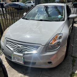 Nissan Altima 