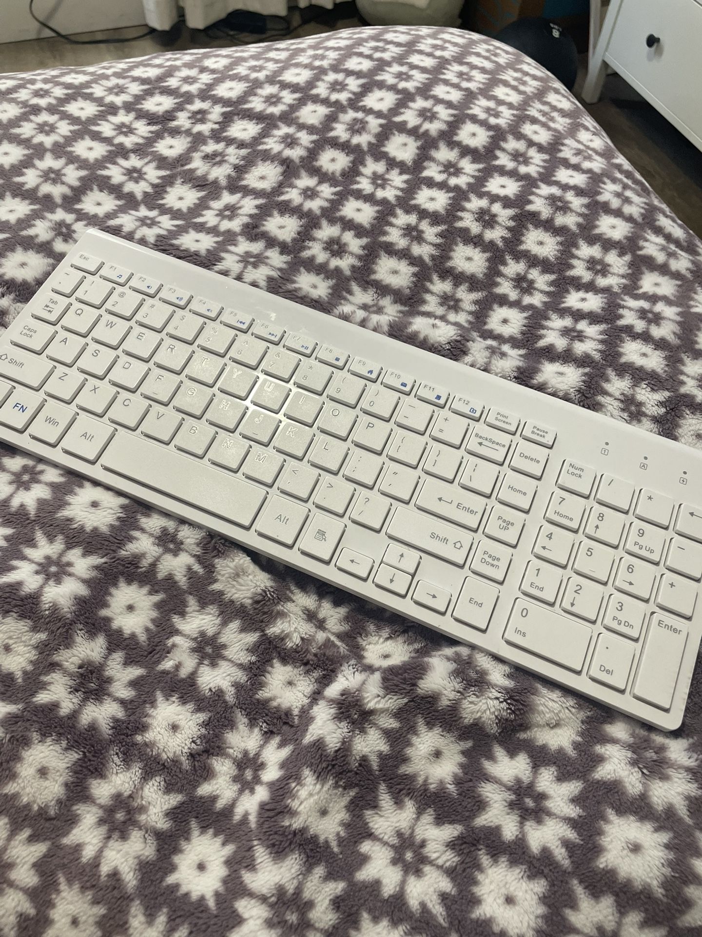 White Bluetooth Keyboard