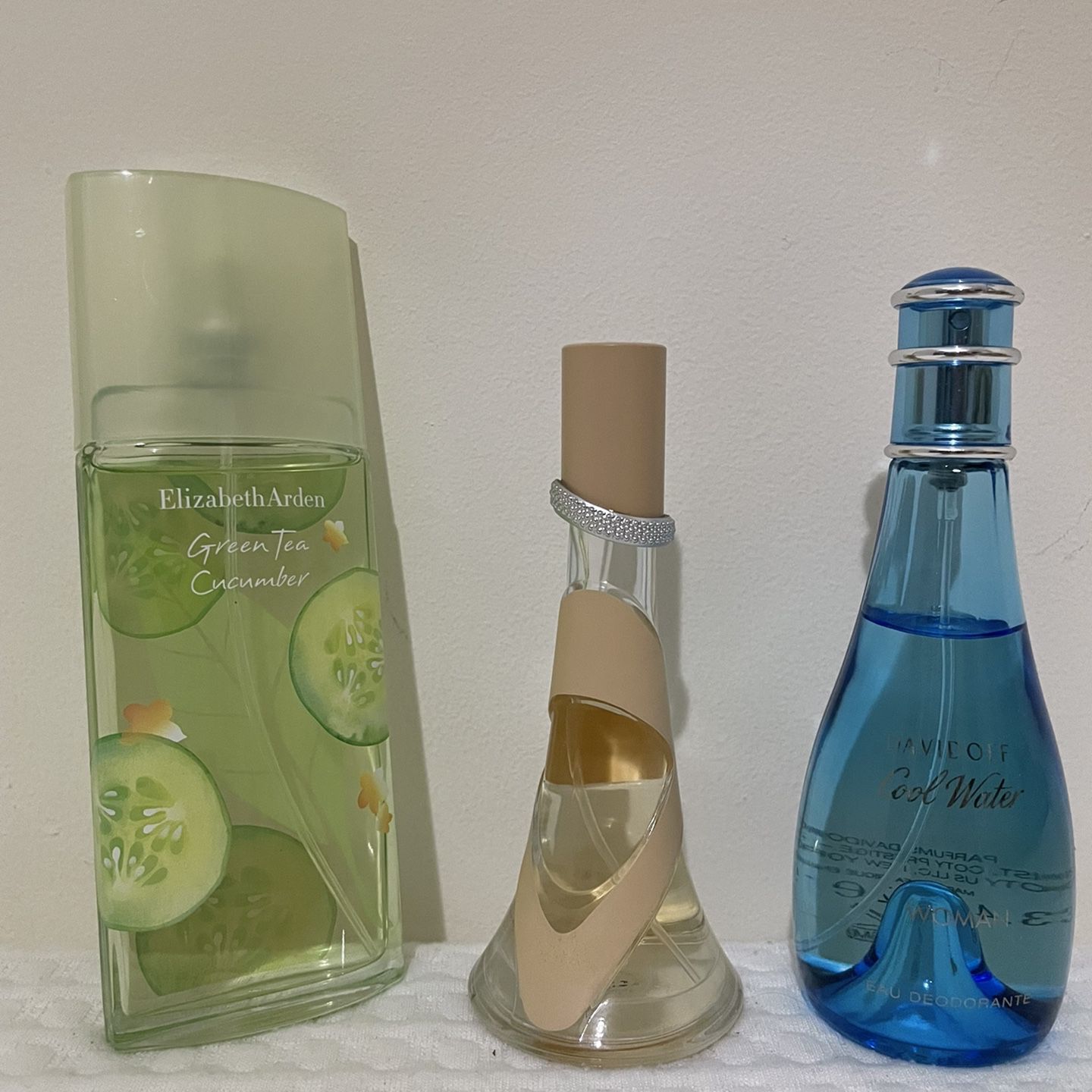 Elizabeth Arden/Rihanna/Davidoff Perfume Set for Sale in Queens, NY -  OfferUp | Eau de Toilette