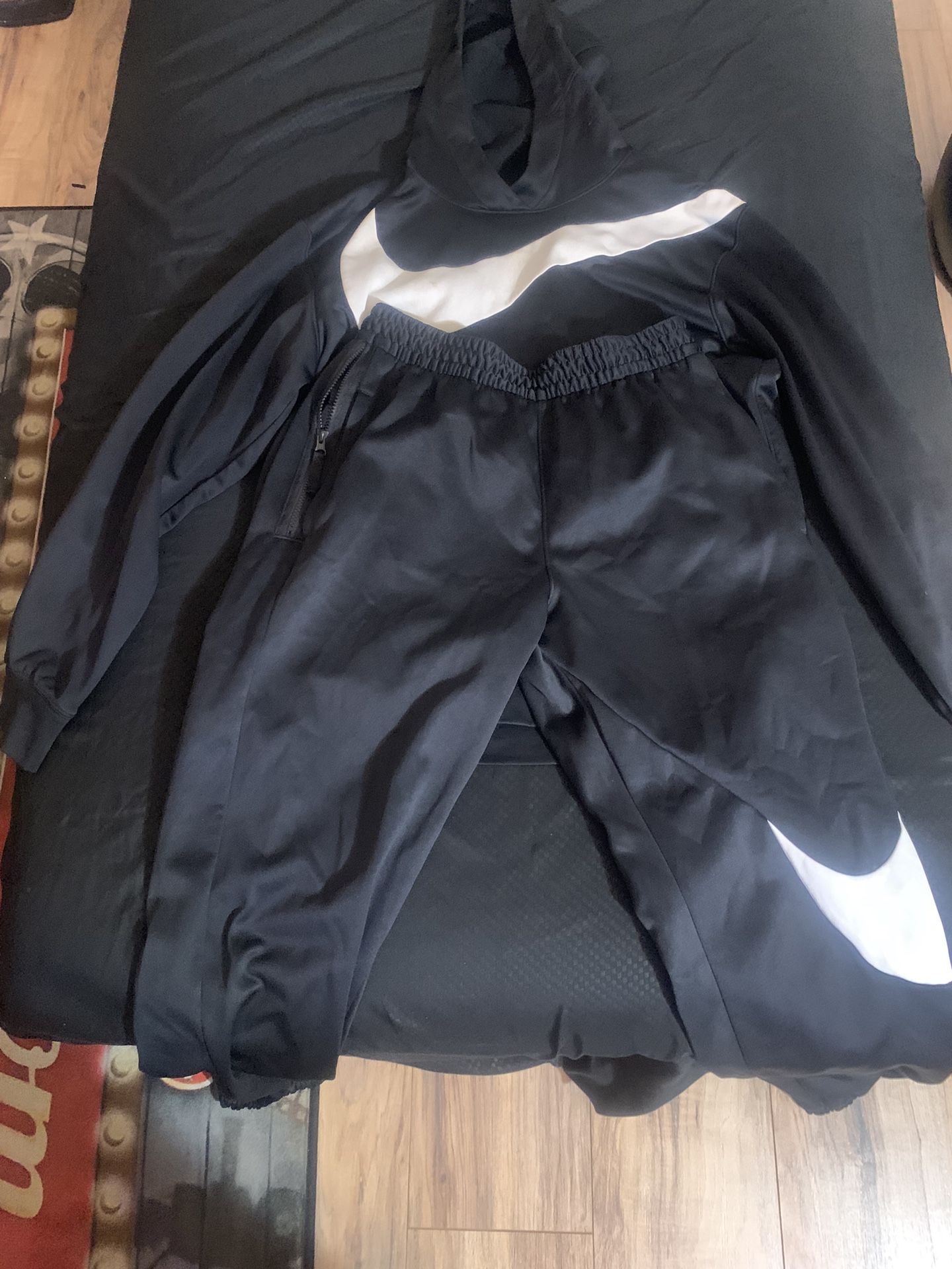 Nike Jogger Sweatsuit