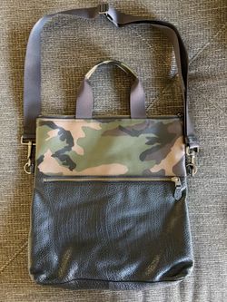 Coach Wesley Tote In Signature Camo Print Green & Black