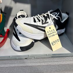 Nike Giannis Shoes Size 12