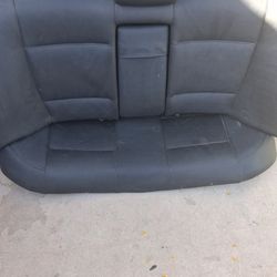 E46 330i  Rear  Seats Black  2 Sets Folding  And  Non Folding 