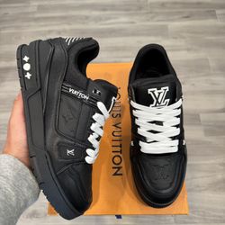 Louis Vuitton LV Black Trainer 