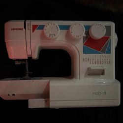  Sewing Machine