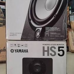 Yamaha HS5 - Powered Studio Monitors - Black