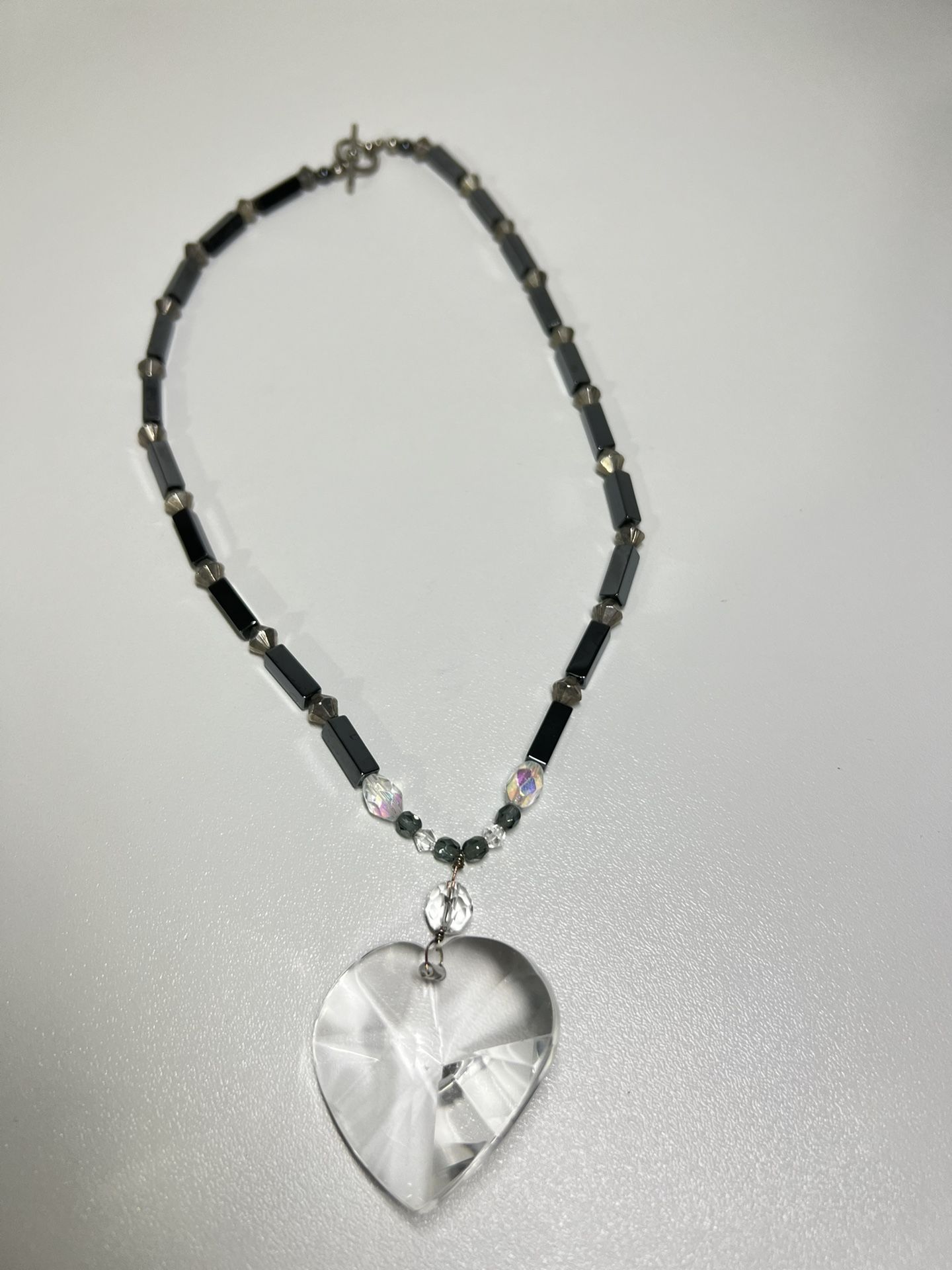 Necklace Black Beaded With White Crystal heart pendant necklace 17 “