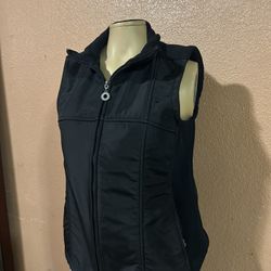 E Studio Vest