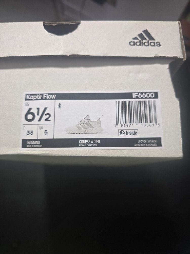 Adidas Kaptir Flow Women's Running Shoes.